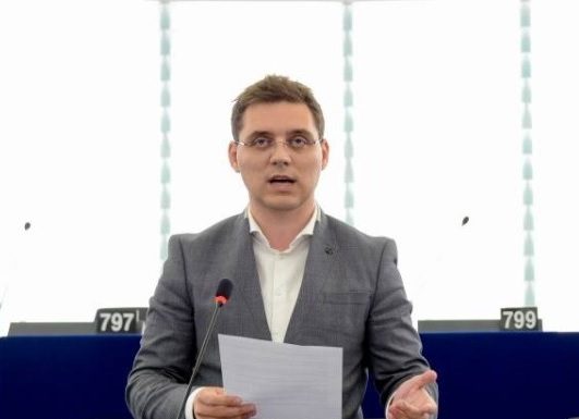 Victor Negrescu solicită alocarea a 2% din Planul de relansare european pentru salvarea sectorului cultural și creativ