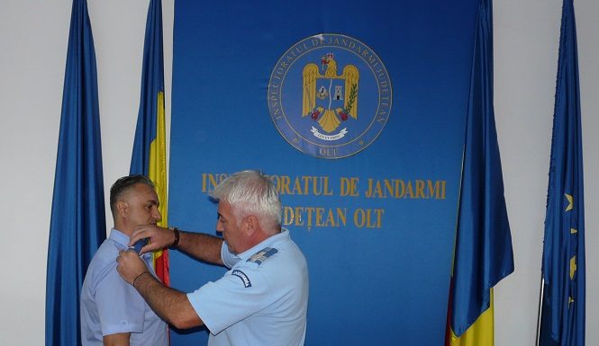Activitate festivă de trecere în corpul ofițerilor, la sediul Inspectoratului de Jandarmi Județean Olt