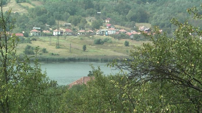 Teren de vanzare in comuna Daesti