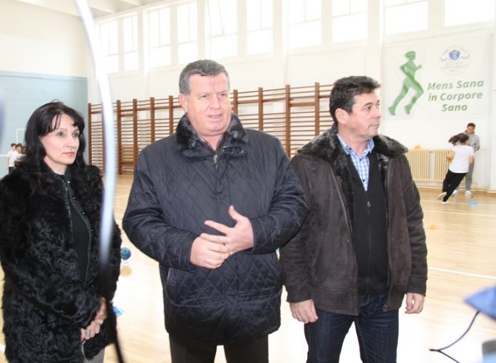 Scoala Gimnaziala 5 din Ramnicu Valcea - Mircia Gutau