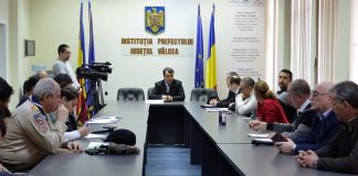 Prefectul județului Vâlcea, Florian Marin, a organizat o întâlnire cu ONG-uri din domeniul tineretului