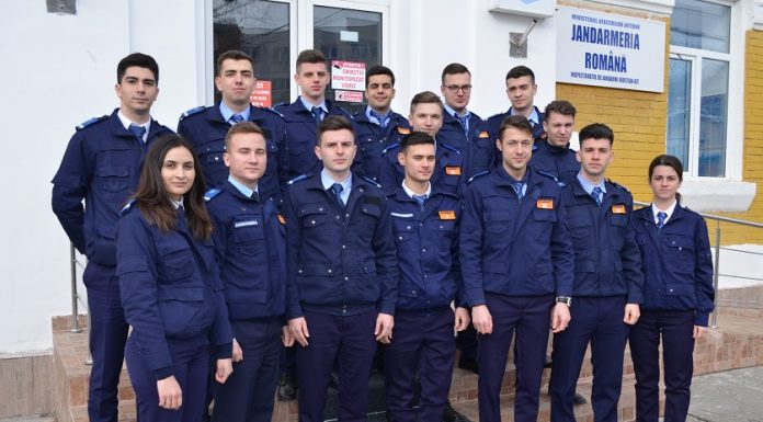 Studenţi ai Academiei de Poliţie ”A.I. Cuza” în practică la Jandarmeria Olt