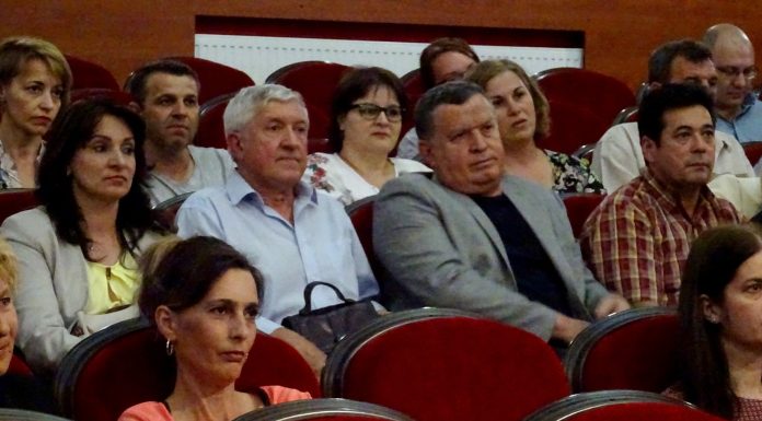 Râmnicu Vâlcea: Mircea Diaconu a fost prezent la proiecţia filmului ”Mere roşii”