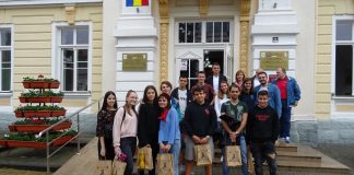Tineri din Spania, Italia, Franţa, Rusia şi Statele Unite, în vizită la Primăria Râmnicu Vâlcea