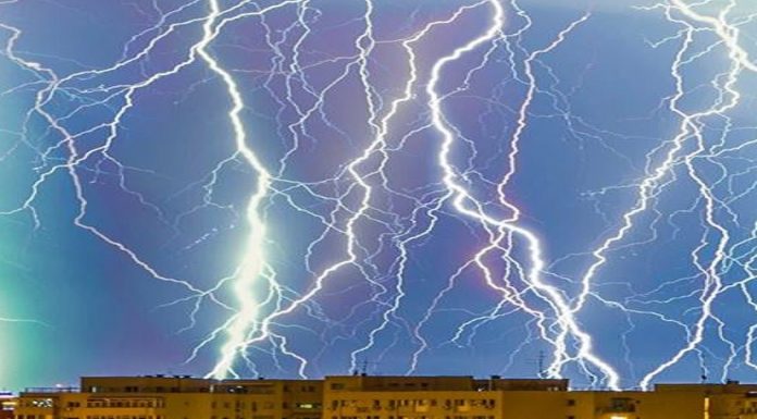 Mehedinți: COD PORTOCALIU – vijelii, descărcări electrice, averse torențiale și grindină