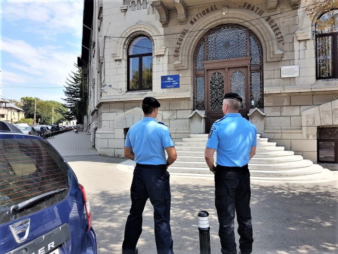 Jandarmi Mobila Craiova - scoala - elevi