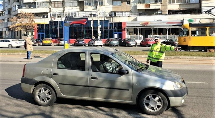 „Sancţionate” cu mărţişoare şi flori de poliţiştii doljeni