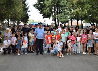 Porţi deschise pentru copii la Jandarmeria Gorj