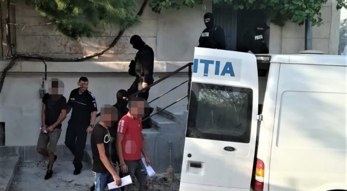 Mehedinți: Trei tineri din Bălăcița acuzați de viol și complicitate la viol, arestați pentru 30 de zile