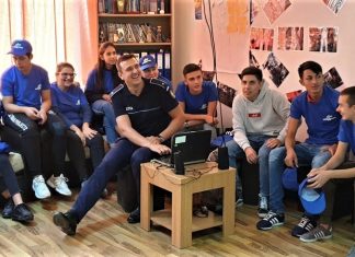 Drobeta Turnu Severin: Polițiștii s-au întâlnit cu elevi de la Colegiul Național Economic “Theodor Costescu”