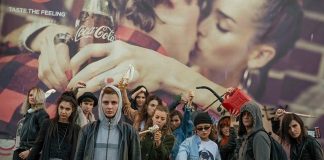 153 DE SECUNDE – Teatru inspirat de povestea uneia dintre supraviețuitoarele dramei de la Colectiv