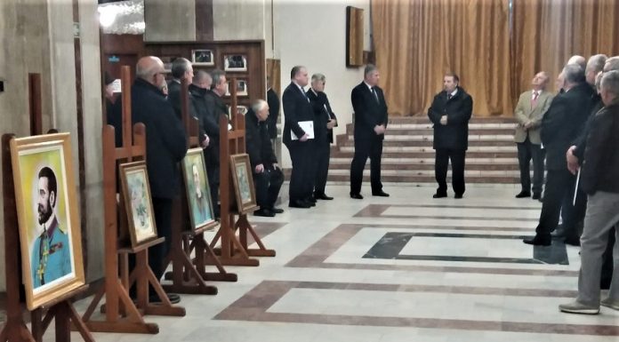 Vernisaj organizat cu prilejul Zilei Naţionale a României, organizat la Centrul Militar Craiova
