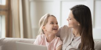 Studiu BeKid.ro: Ce au cumpărat părinții pe Internet pentru copiii lor în 2019?