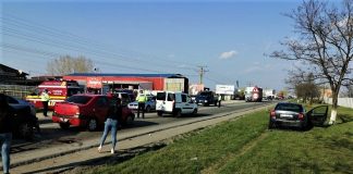 Slatina: Patru mașini implicate într-un accident produs pe strada Pitești
