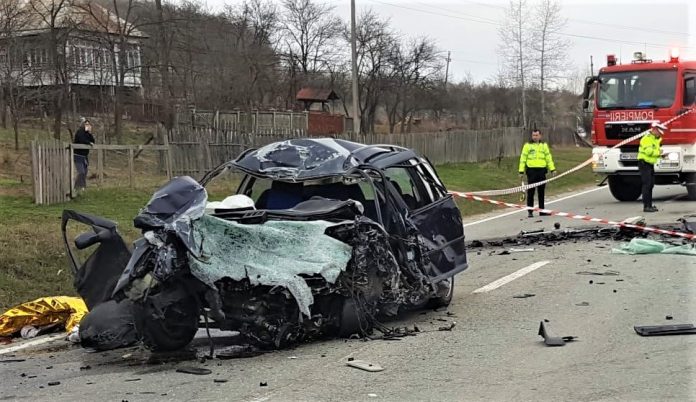Valcea - Accident rutier cu doi morti la Tomsani