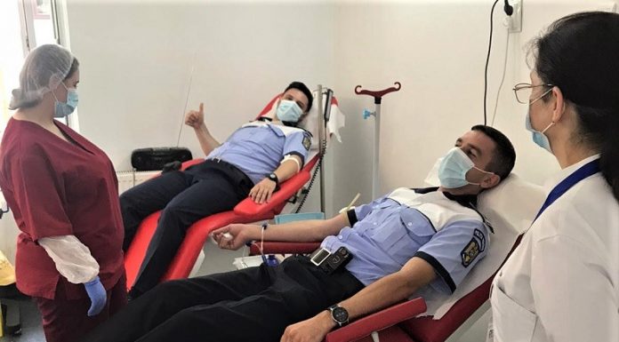 Râmnicu Vâlcea: Polițiștii rutieri au donat sânge