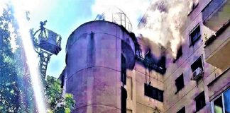 Craiova: Incendiu pe strada Madona Dudu, la ultimul etaj al unui bloc