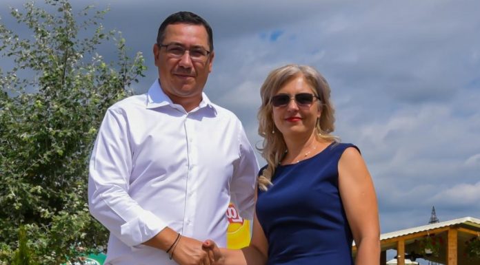 Victor Ponta, președintele PRO România, în vizită la Șimnicul de Sus