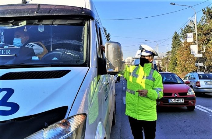 Gorj Transportul de persoane luat la puricat de polițiștii rutieri