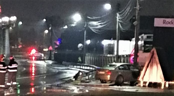 Accident rutier în Râmnicu Vâlcea – un autoturism a lovit o conductă de gaze Accident rutier in Ramnicu Valcea - un autoturism a lovit o conducta de gaze