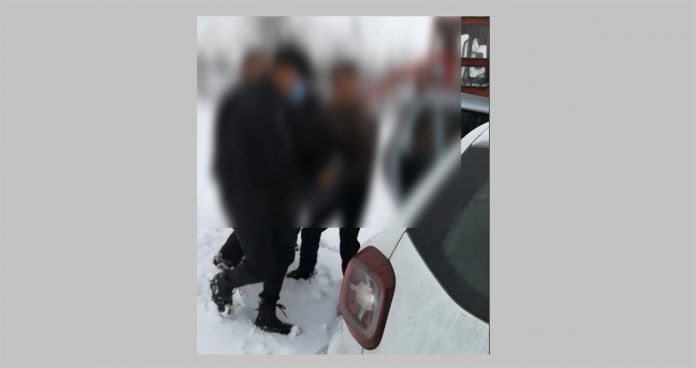 Barbat din Bailesti gasit de politisti inconstient si in stare de hipotermie Barbat din Bailesti gasit de politisti inconstient si in stare de hipotermie