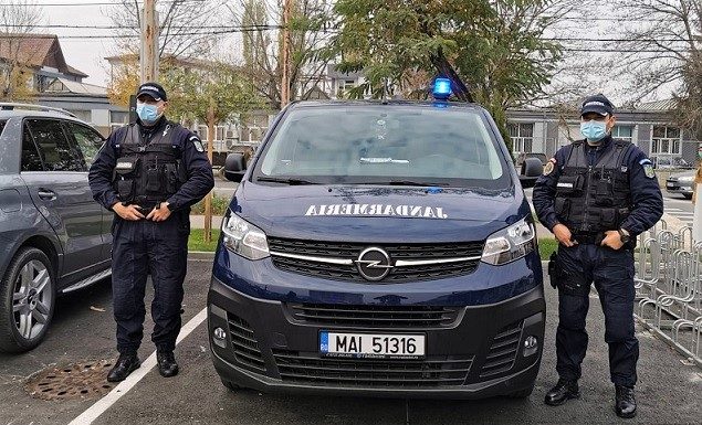 Olt: Jandarmii permanent în stradă