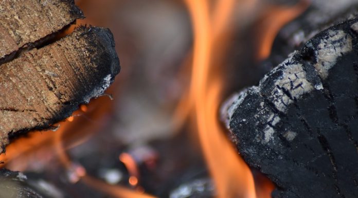 Olt: Tragedie în orașul Corabia – bărbat ars de viu într-un incendiu izbucnit pe strada Islaz