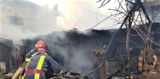 Craiova: Incendiu pe strada Bega Craiova Incendiu pe strada Bega