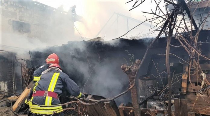 Craiova Incendiu pe strada Bega