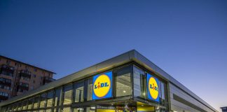 Lidl majorează veniturile în companie: niciun vânzător nu va realiza un venit mediu lunar mai mic de 4.400 lei brut LIDL majorează veniturile în companie niciun vânzător nu va realiza un venit mediu lunar mai mic de 4400 lei brut