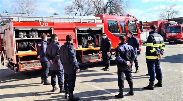 Șapte studenţi pompieri în practică la ISU Mehedinţi Sapte studenti pompieri in practica la ISU Mehedinti