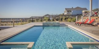 Alegeti o pompa hidromasaj Breton 1500 plus alte accesorii pentru piscine, de pe Piscineservice.ro