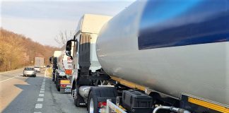 Vâlcea: acțiuni de verificare a respectării prevederilor legale de către transportatorii de mărfuri periculoase