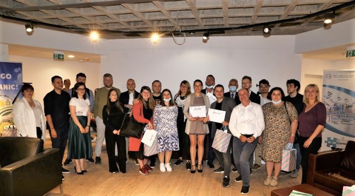 9 studenți au fost finaliști în USH Accel