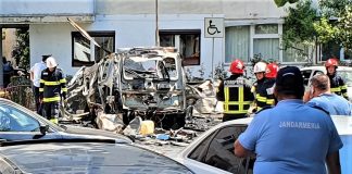 Incendiu în cartierul Ostroveni din Râmnicu Vâlcea – autoutilitară distrusă de o explozie