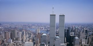 În memoria victimelor de la World Trade Center redacția Vocea Olteniei transmite condoleanțe