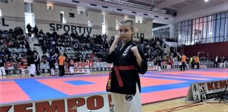 Maria, luptătoarea de 12 ani, campioană și premiantă la școală!