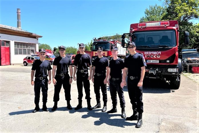 Elevi pompieri ai scolii Pavel Zaganescu in practica la ISU Mehedinti