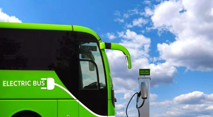 39 de autobuze și microbuze electrice vor lega Râmnicu Vâlcea de stațiuni turistice