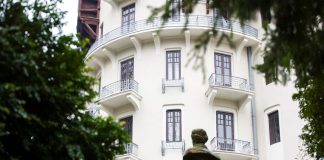 Muzică clasică la Hotelul Palace din Băile Govora, în cadrul turneului SoNoRo Conac