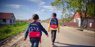 Vâlcea: 1.620 de copii din 70 de comunități, sprijiniți prin programul „Start în educație”