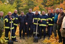 Mehedinți: incendii pe suprafețe întinse, elicopter Black Hawk pentru protejarea caselor