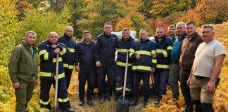 Mehedinți: incendii pe suprafețe întinse, elicopter Black Hawk pentru protejarea caselor