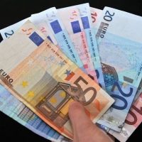 Oferta de împrumuturi bănești 2000€ până la 10.700.000€ e-mail urgent: o.i.88mihai@gmail.com