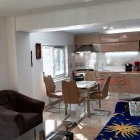 Vand apartament lux, 3 camere, zona rezidentiala, Campina, PH