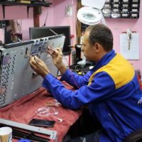 Reparatii televizoare, masini spalat, electrocasnice audio Electrician