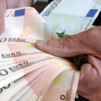 Suntem disponibili să vă împrumutați