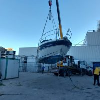 Inchiriere macara 10  18 tone  lungime brat 20 metri plus brat auxiliar de 6m