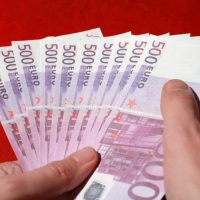 2Servicii de împrumuturi de bani (bani.imprumuta5@gmail.com)