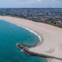 Inchiriez apartament cu vedere la mare